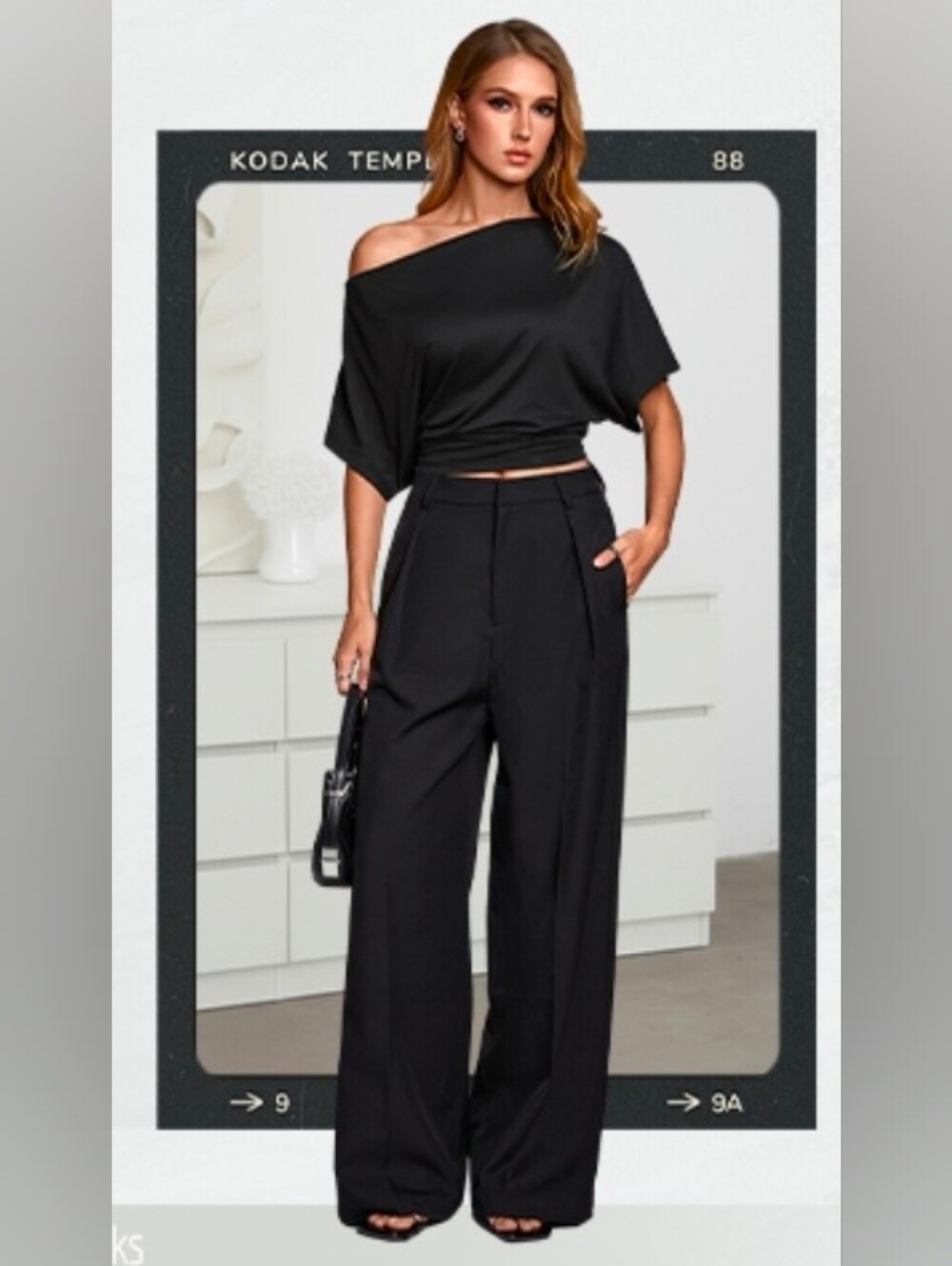Women's Black Short Sleeve Crop Top